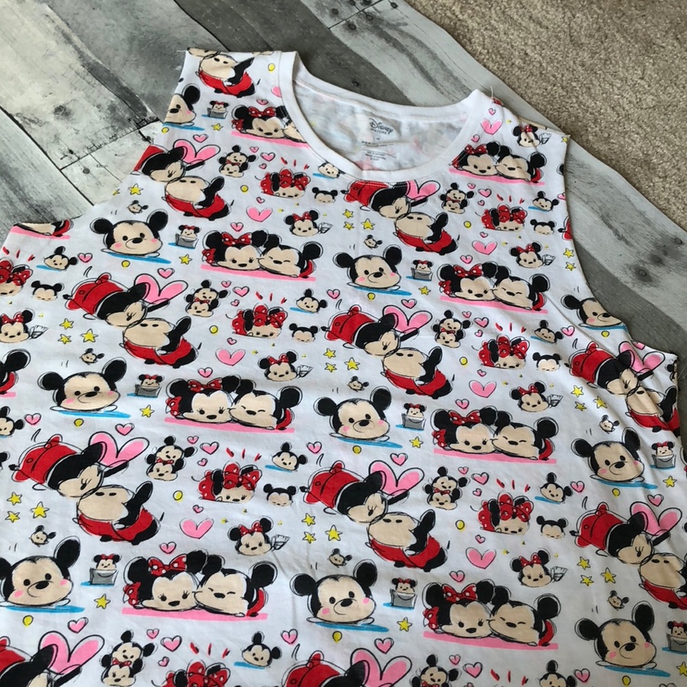 NWT Disney Tsum Tsum Tanktop